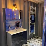 Apartment Les Docks Insolite&spa