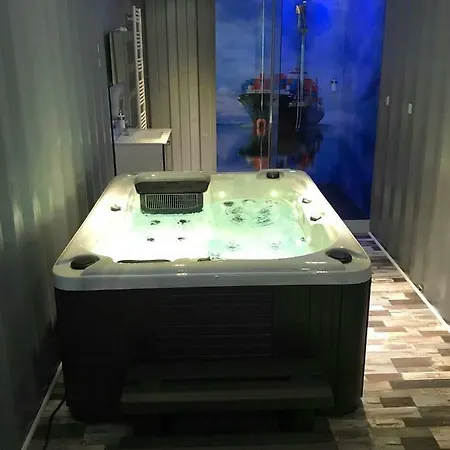 Apartment Les Docks Insolite&spa