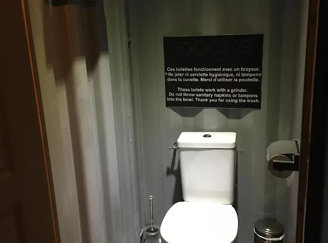 Les Docks Insolite & Spa *