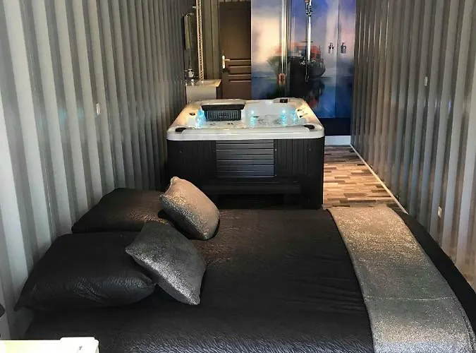 Les Docks Insolite&spa Apartment