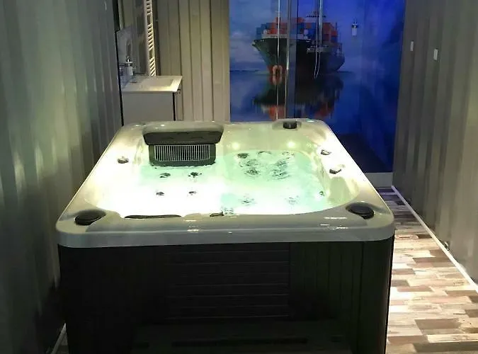 Apartment Les Docks Insolite&spa